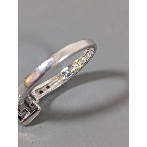 Lia Sophia Black Pear Teardrop Solitaire with Accent Ring Size 5 Silver Tone - Picture 4 of 7